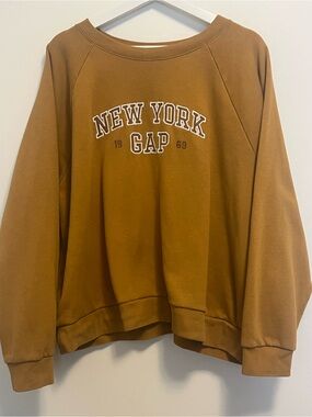 GAP New York Crewneck Sweatshirt - Camel